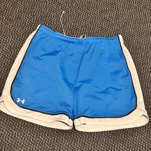 Under Armour Women Performance Shorts large